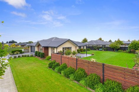 Photo of property in 46 Watkins Drive, Rangiora, 7400