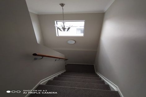 Photo of property in 12 Tavua Lane, Ranui, Auckland, 0612