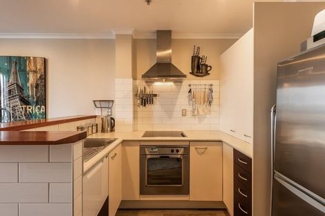 Photo of property in Terrace Heights Apartments, 12d/163 The Terrace, Wellington Central, Wellington, 6011