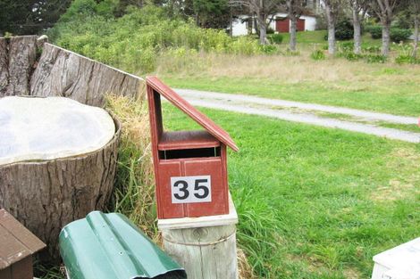 Photo of property in 35 Otaihanga Road, Otaihanga, Paraparaumu, 5036