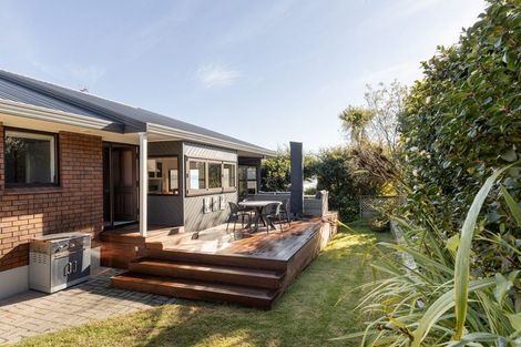 Photo of property in 1 Ruamoana Place, Omokoroa, 3114