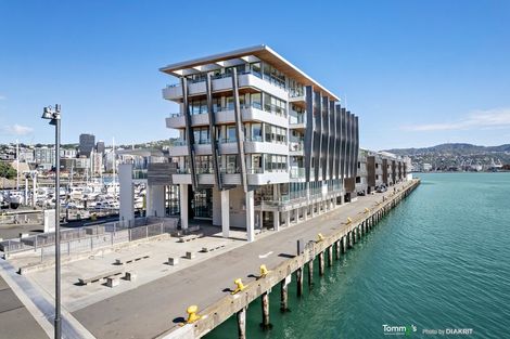Photo of property in Clyde Quay Wharf, 2a/6 Clyde Quay Wharf, Te Aro, Wellington, 6011