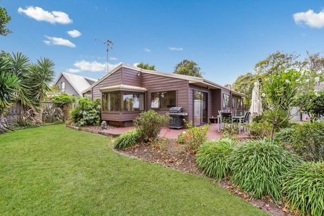 Photo of property in 12 Ensign Place, Flagstaff, Hamilton, 3210