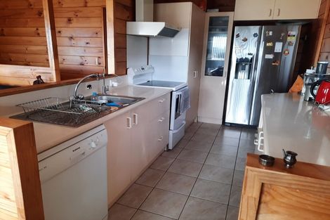 Photo of property in 2/70 Juniper Road, Sunnynook, Auckland, 0632