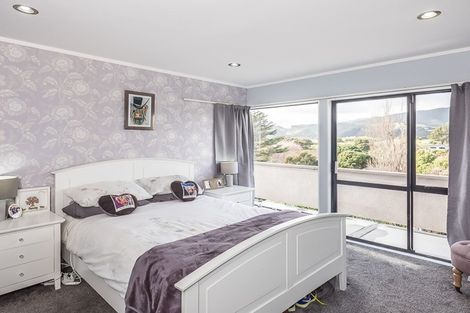 Photo of property in 22a Kiwi Road, Raumati Beach, Paraparaumu, 5032