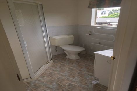 Photo of property in 51 James Evans Drive, Northcote, Auckland, 0627