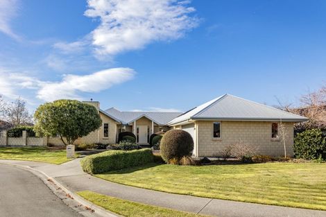 Photo of property in 17 Holly Place, Rangiora, 7400