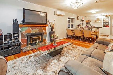 Photo of property in 142 Russell Road, Manurewa, Auckland, 2102