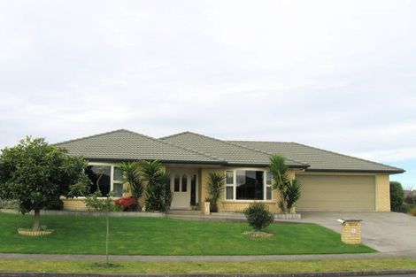 Photo of property in 5 Mangakoea Place, St Andrews, Hamilton, 3200