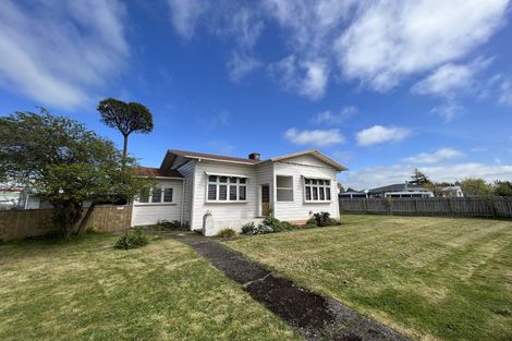 Photo of property in 7 Seddon Street, Dannevirke, 4930