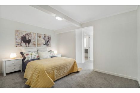 Photo of property in 17 Mount Royal Avenue, Mount Albert, Auckland, 1025