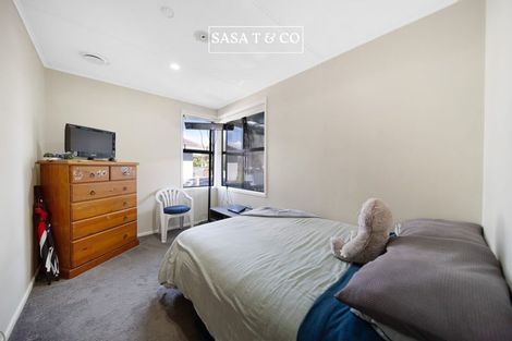 Photo of property in 29 Blake Road, Mangere East, Auckland, 2024