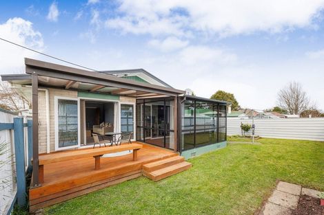 Photo of property in 2 Mcclure Street, Feilding, 4702