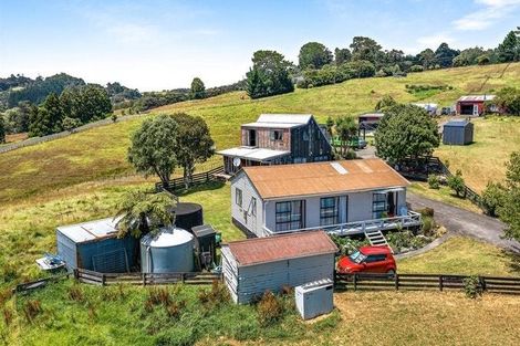 Photo of property in 380 Kaipara Coast Highway, Helensville, Kaukapakapa, 0871