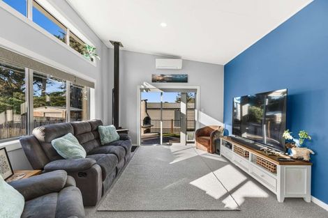 Photo of property in 60 Rua Avenue, Waitarere Beach, Levin, 5510