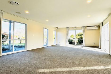 Photo of property in 8 Thornlea Place, Halswell, Christchurch, 8025