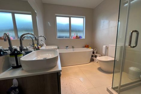 Photo of property in 14 Paso Fino Crescent, Karaka, Papakura, 2113