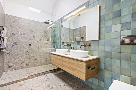 Photo of property in 71a Ngataringa Road, Devonport, Auckland, 0624