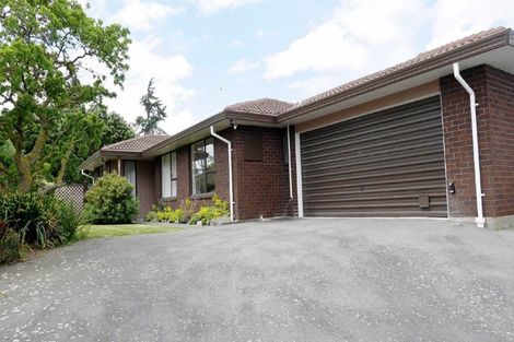 Photo of property in 8 Algie Place, Avonhead, Christchurch, 8042