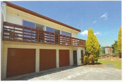 Photo of property in 2/15 Central Avenue, Avenues, Whangarei, 0110