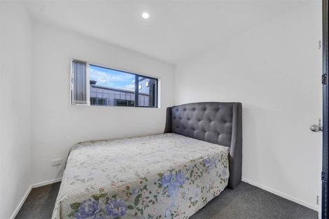Photo of property in 69 Black Beech Crescent, Takanini, 2110