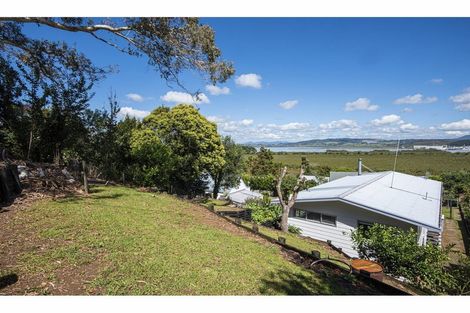 Photo of property in 33 Raumati Crescent, Onerahi, Whangarei, 0110