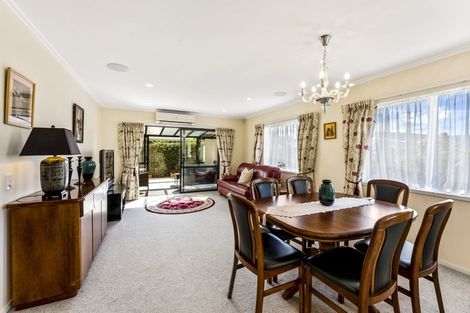 Photo of property in 4 Sunstone Crescent, Brown Owl, Upper Hutt, 5018