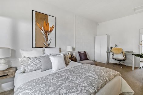 Photo of property in 2 Border Road, Henderson, Auckland, 0612