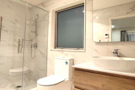 Photo of property in 28 Maugham Drive, Bucklands Beach, Auckland, 2014