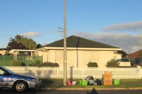 Photo of property in 46 Burswood Drive, Burswood, Auckland, 2013