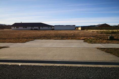 Photo of property in 5 Dingle Street, Lake Hawea, Wanaka, 9382