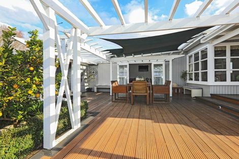 Photo of property in 402 Lascelles Street, Saint Leonards, Hastings, 4120