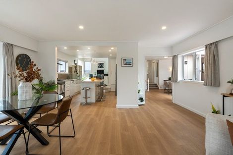 Photo of property in 81 Seaview Road, Paremata, Porirua, 5024