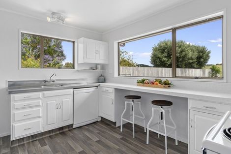 Photo of property in 72 Echo Valley Way, Tauriko, Tauranga, 3110