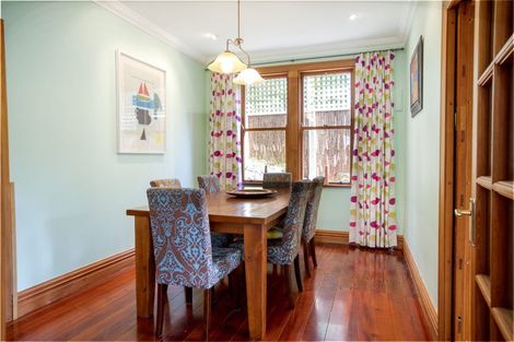 Photo of property in 8 Kowhai Road, Kelburn, Wellington, 6012