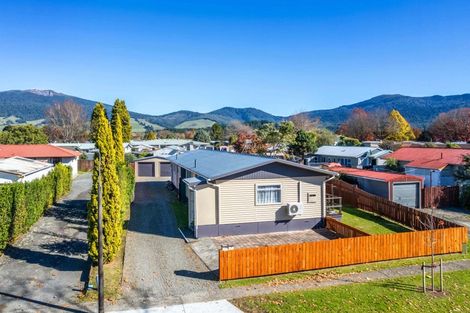 Photo of property in 4 Mihipeka Grove, Turangi, 3334