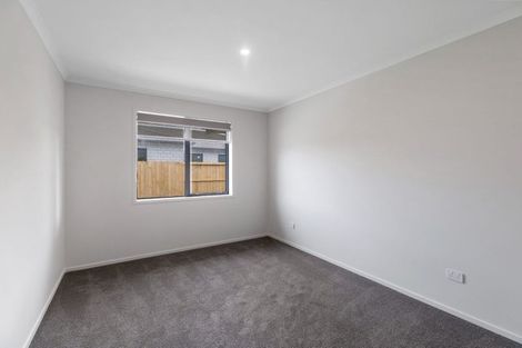 Photo of property in 45 Kaurinui Crescent, One Tree Point, 0118