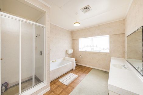 Photo of property in 422 Milson Line, Milson, Palmerston North, 4478