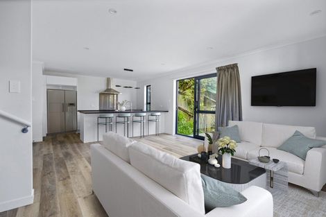 Photo of property in 5 Massey Street, Tawa, Wellington, 5028