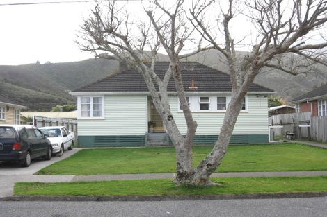 Photo of property in 13 Langford Street, Naenae, Lower Hutt, 5011