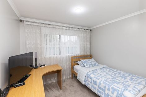 Photo of property in 2/17 Cunningham Place, Halswell, Christchurch, 8025