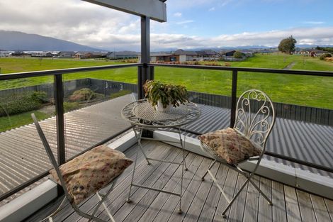 Photo of property in 18 Acheron Way, Te Anau, 9600