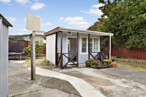 Photo of property in 14 Lockwood Crescent, Taita, Lower Hutt, 5011