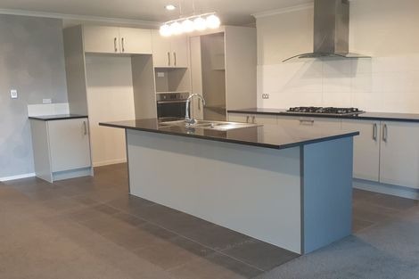 Photo of property in 15 Hector Drive, Rototuna North, Hamilton, 3210