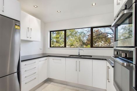 Photo of property in 34b Highland Place, Avonhead, Christchurch, 8042