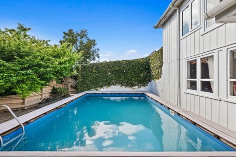 Photo of property in 60 Beach Road, Mellons Bay, Auckland, 2014