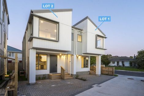 Photo of property in 2/5 Hereford Street, Te Atatu Peninsula, Auckland, 0610