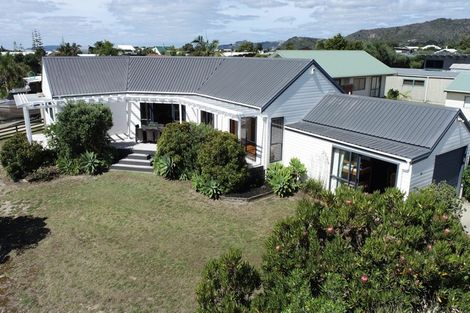 Photo of property in 550 Matarangi Drive, Matarangi, Whitianga, 3592