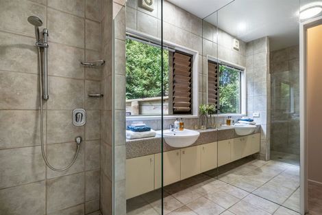 Photo of property in 2/25 Auld Street, Torbay, Auckland, 0630