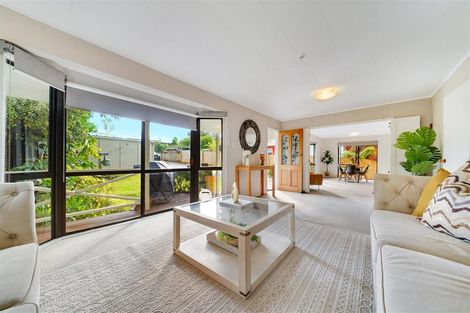 Photo of property in 94a Konini Road, Titirangi, Auckland, 0604